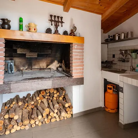 Mirjana - Exclusive Beachfront 6 Bedroom With Pool Trogir